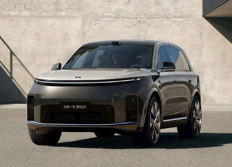 理想汽车2025年业绩显著承压,主营业务面临调整挑战。 汽车科技 理想汽车2025年业绩显著承压,主营业务面临调整挑战。 汽车科技