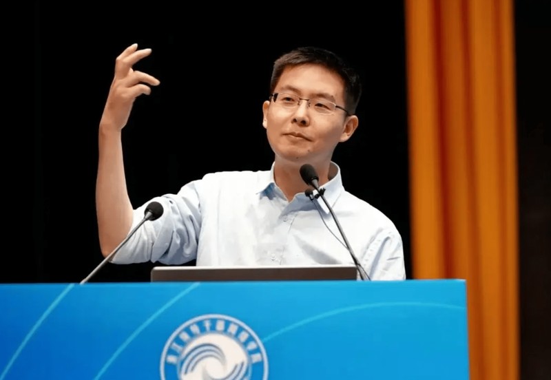 宇树科技科创板IPO受理,人形机器人业务迅猛崛起,四足向人形转型显著加速。 IT技术 宇树科技科创板IPO受理,人形机器人业务迅猛崛起,四足向人形转型显著加速。 IT技术