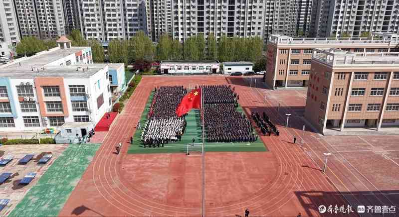 那罐糖的故事：一位小学生如何用最甜的方式，唤醒了一座城的记忆